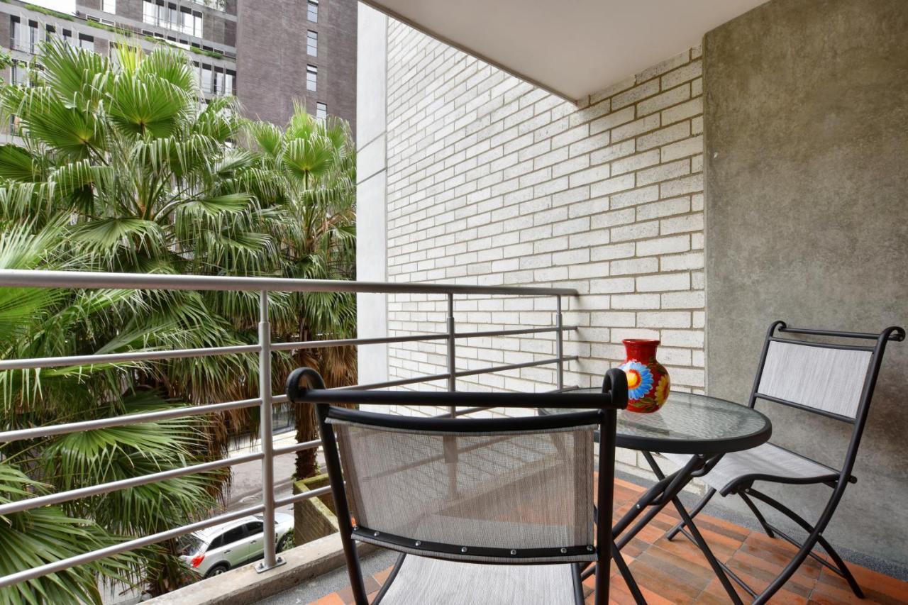 Cyan Suites Poblado By Mde Bnb Medellín Buitenkant foto