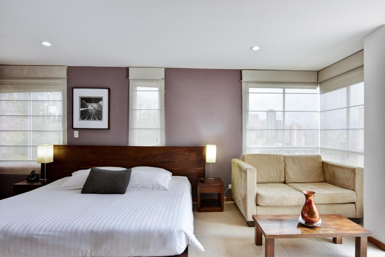 Cyan Suites Poblado By Mde Bnb Medellín Buitenkant foto