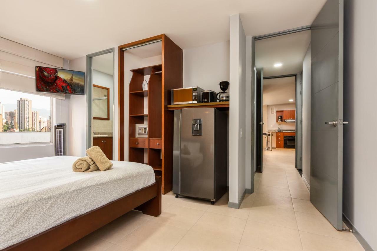 Cyan Suites Poblado By Mde Bnb Medellín Buitenkant foto