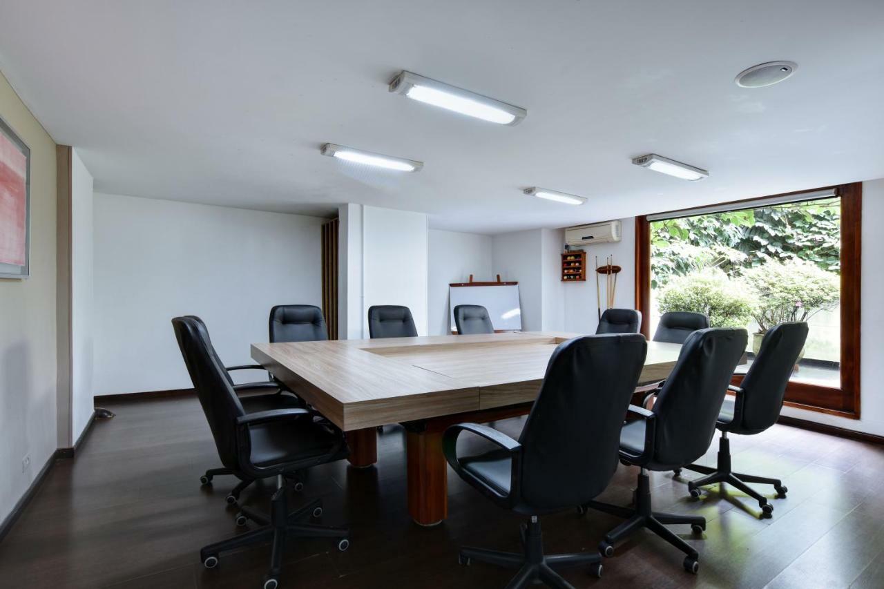 Cyan Suites Poblado By Mde Bnb Medellín Buitenkant foto